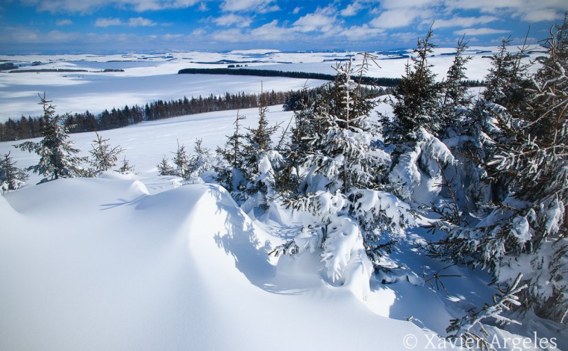 Randonnée dans la neige en Aubrac – Xavier Argeles Photographies